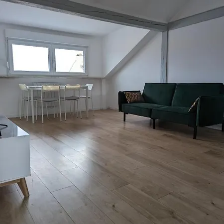 Appartement Le Vauban - 2 Chambres, Salon, Cuisine Equipee, Parking Et Wifi Gratuit