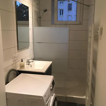 Le Vauban - 2 Chambres, Salon, Cuisine Equipee, Parking Et Wifi Gratuit *