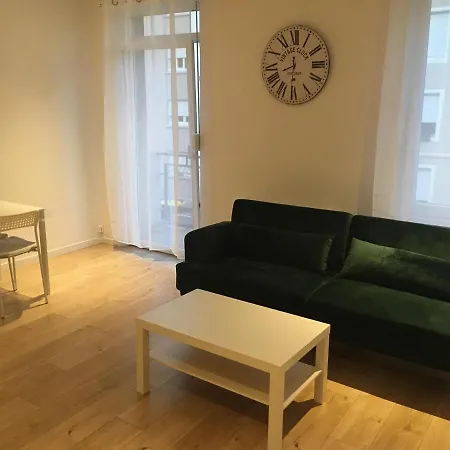 Le Vauban - 2 Chambres, Salon, Cuisine Equipee, Parking Et Wifi Gratuit Apartmán *