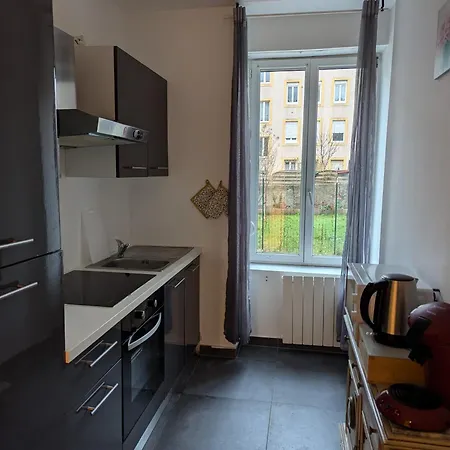شقة Le Vauban - 2 Chambres, Salon, Cuisine Equipee, Parking Et Wifi Gratuit *