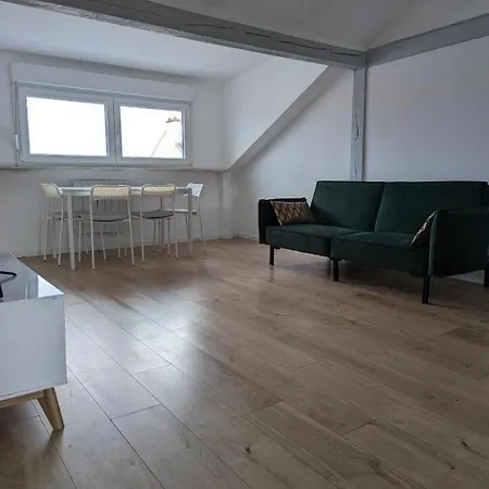 Le Vauban - 2 Chambres, Salon, Cuisine Equipee, Parking Et Wifi Gratuit *