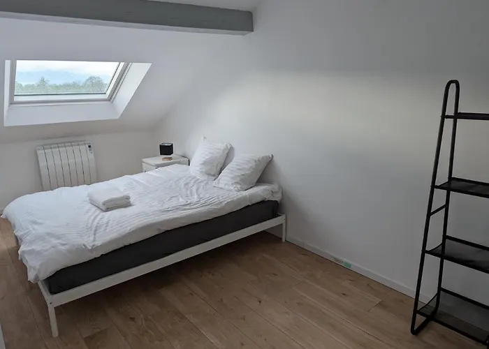 Appartement Le Vauban - 2 Chambres, Salon, Cuisine équipée, Parking Et Wifi Gratuit