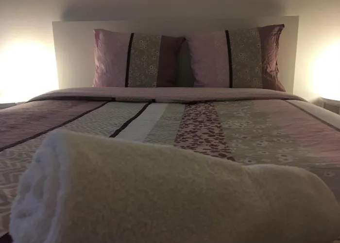 דירה Le Vauban - 2 Chambres, Salon, Cuisine Equipee, Parking Et Wifi Gratuit *