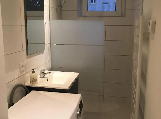 Le Vauban - 2 Chambres, Salon, Cuisine Equipee, Parking Et Wifi Gratuit *